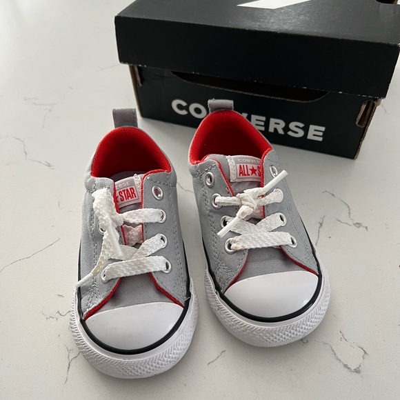 Converse All Star Little Boys Chuck Taylor Street Ox Sneaker Size 5 - Picture 1 of 5